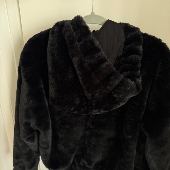 Free People Louder Please Black faux fur zip up hoodie jacket coat - Picture 4 of 4